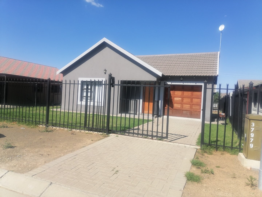 3 Bedroom Property for Sale in Heidedal Free State